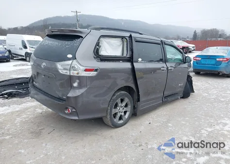 2014 Toyota Sienna Se 8 Passenger z USA, uszkodzony, nr VIN 5TDXK3DC4ES408097